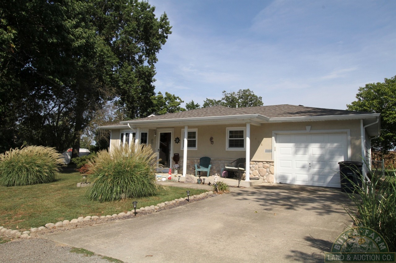 1 Buy A Farm Land and Auction Company